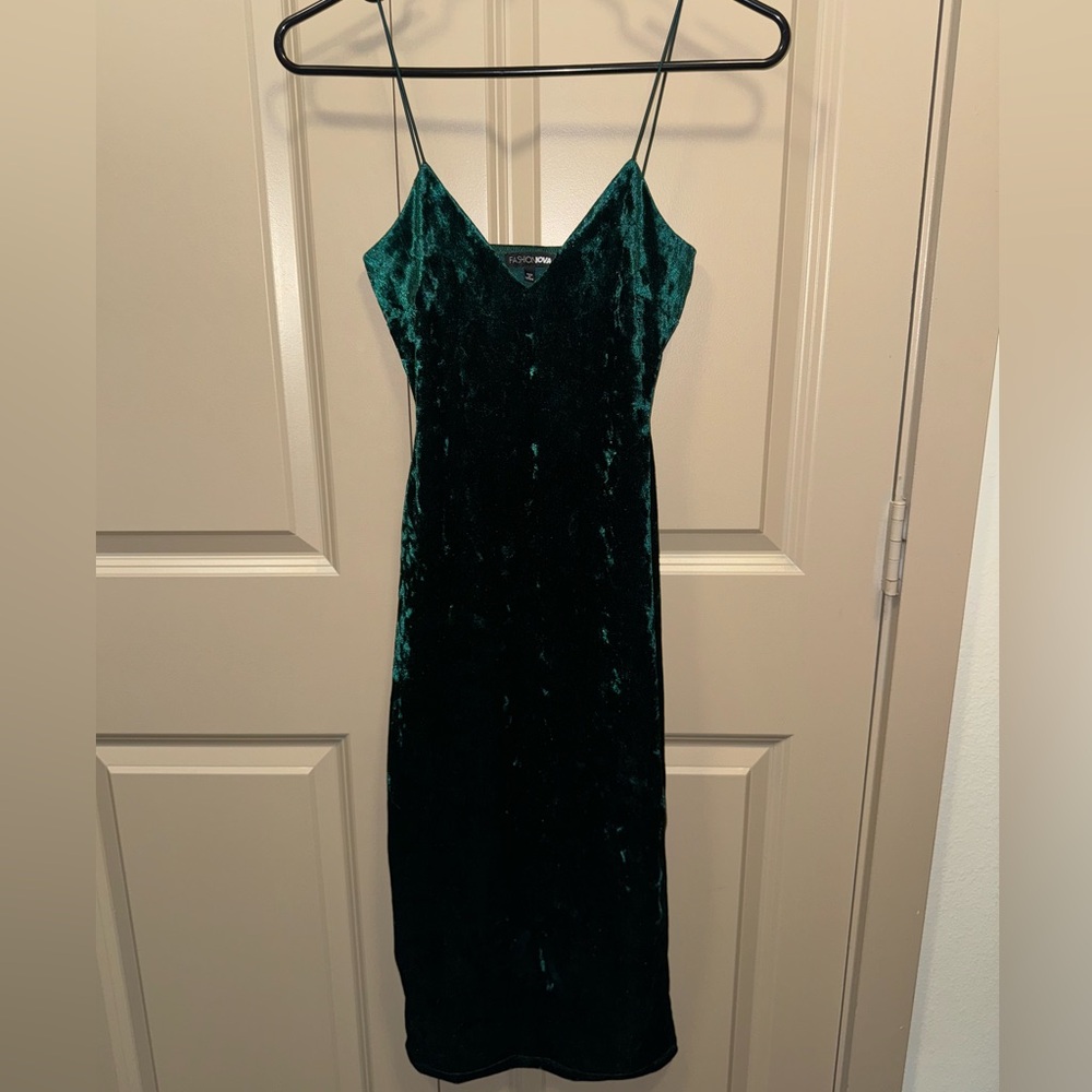 Elegant Green Velvet Dress